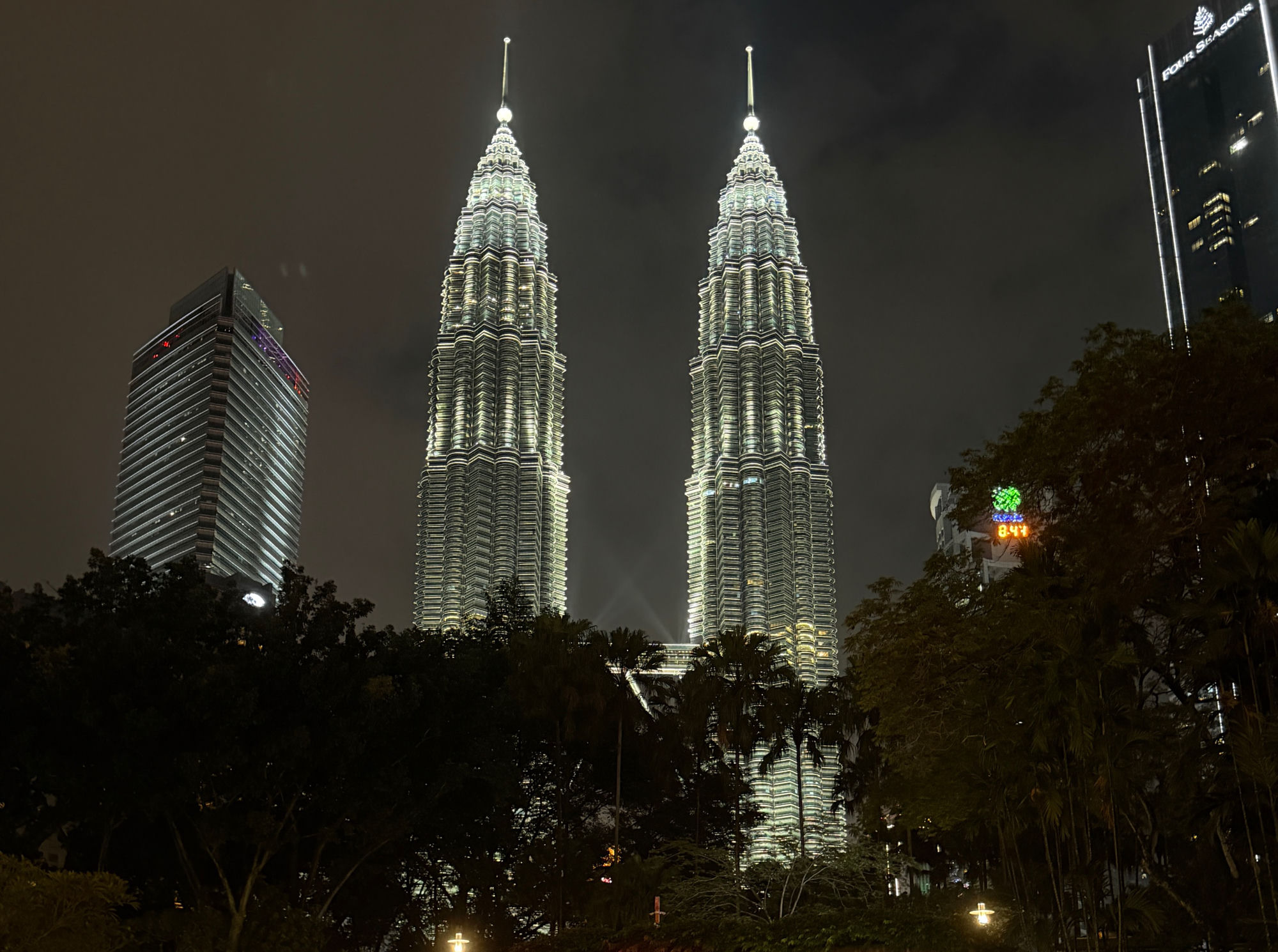 Petronas Twin Towers bei Nacht, Kuala Lumpur