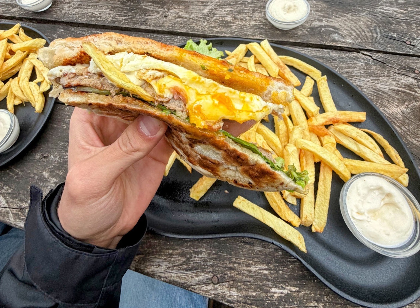 PREGO Steak-Sandwich bei der Bar 101 auf Madeira